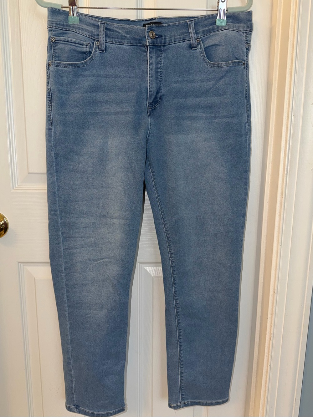 Curve Appeal Figure Flattering Light Wash Skinny Jeans Sz 14 - Picture 3 of 9